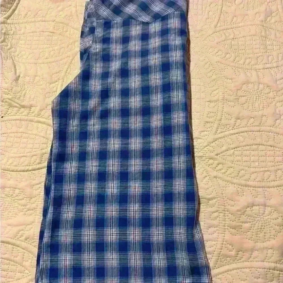 Preowned Women’s Wrangler Button Down Checkered Shirt Size XL W/ pearl buttons - Picture 5 of 9